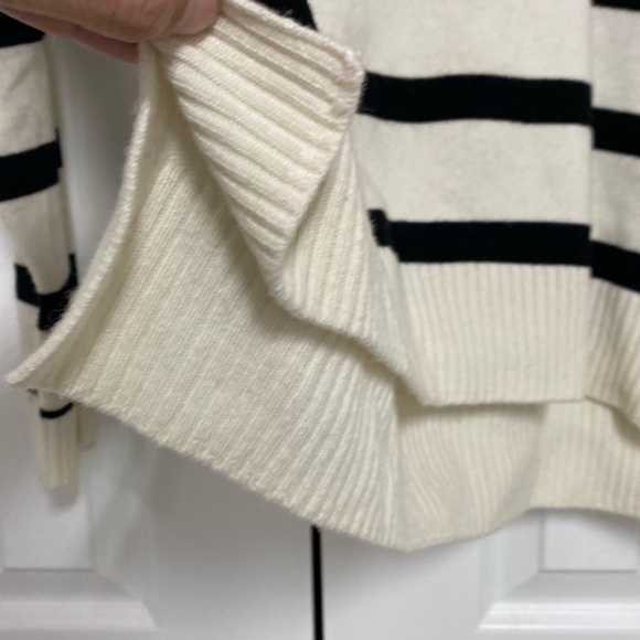 Massimo Dutti Striped Italian Yarn Knit Sweater Ivory Black Women’s Small - Picture 7 of 8
